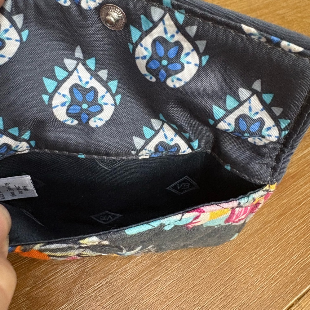 Vera Bradley Floral Quilted Wallet/ID Case in Gray and Pink - Picture 3 of 6